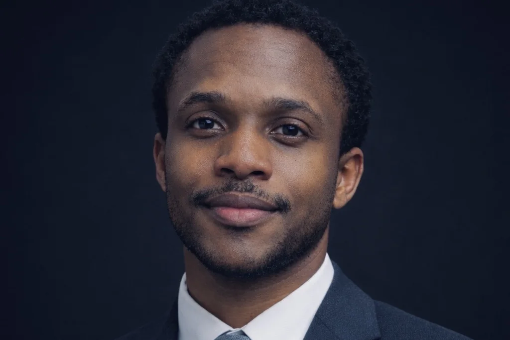Fábio G. Massanga — studio portrait